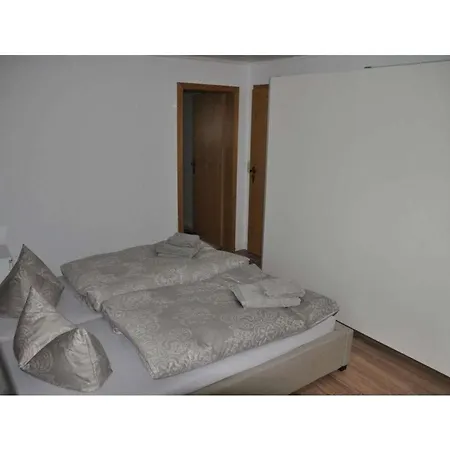 In Mit Schwimmbecken Ferienhaus