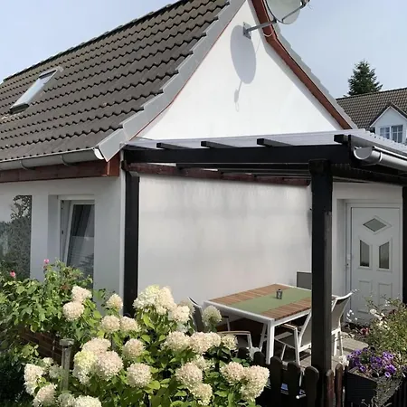 In Mit Schwimmbecken * Sellin (Rugen)